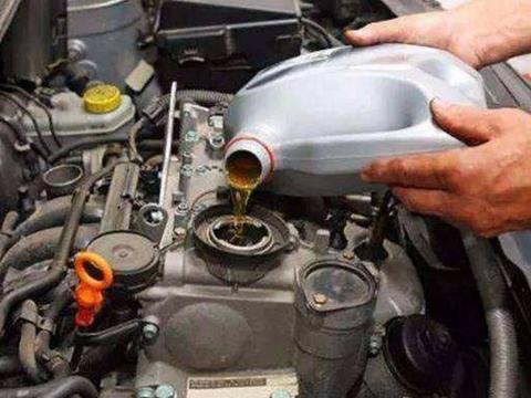 5千公里换次机油准没错？专家：信以为真的话，你等发动机报废吧