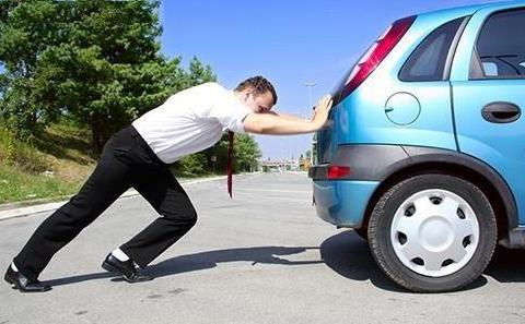 多花了冤枉钱，叫保险公司拖车免费，只限三种情况