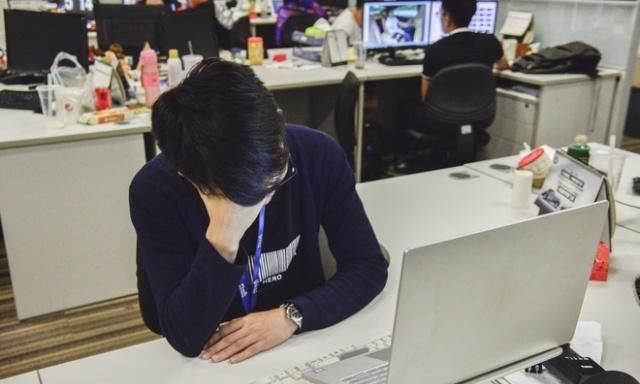 难分难解 对比亚洲龙双擎/凯美瑞双擎/ES200