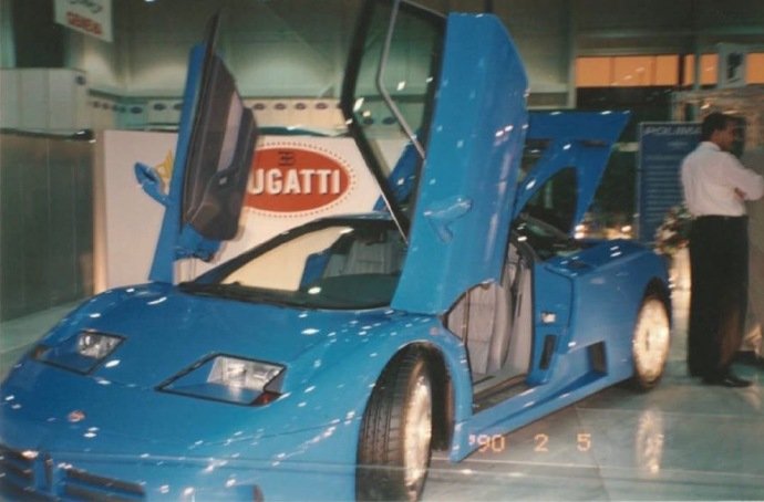 早今天的皂片来自@迪拜-24 三十年前的迪拜车展（By Flat12）