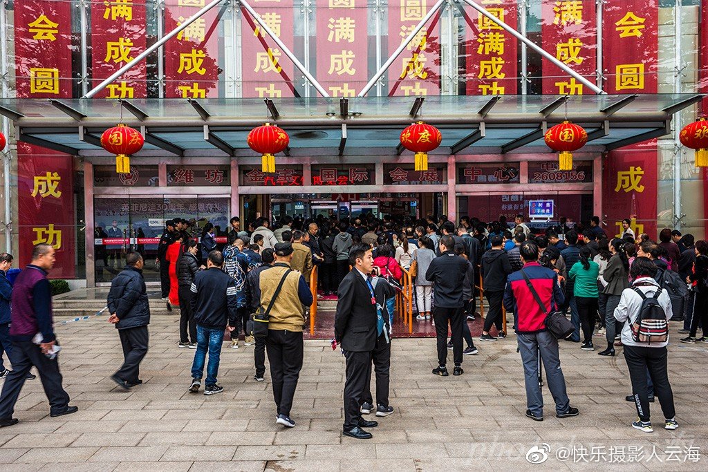 第30届潍坊金宝国际车展。摄于2019年10月。