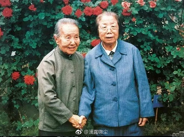 1999年2月28日,"世纪老人"冰心逝世,享年99岁.1940年