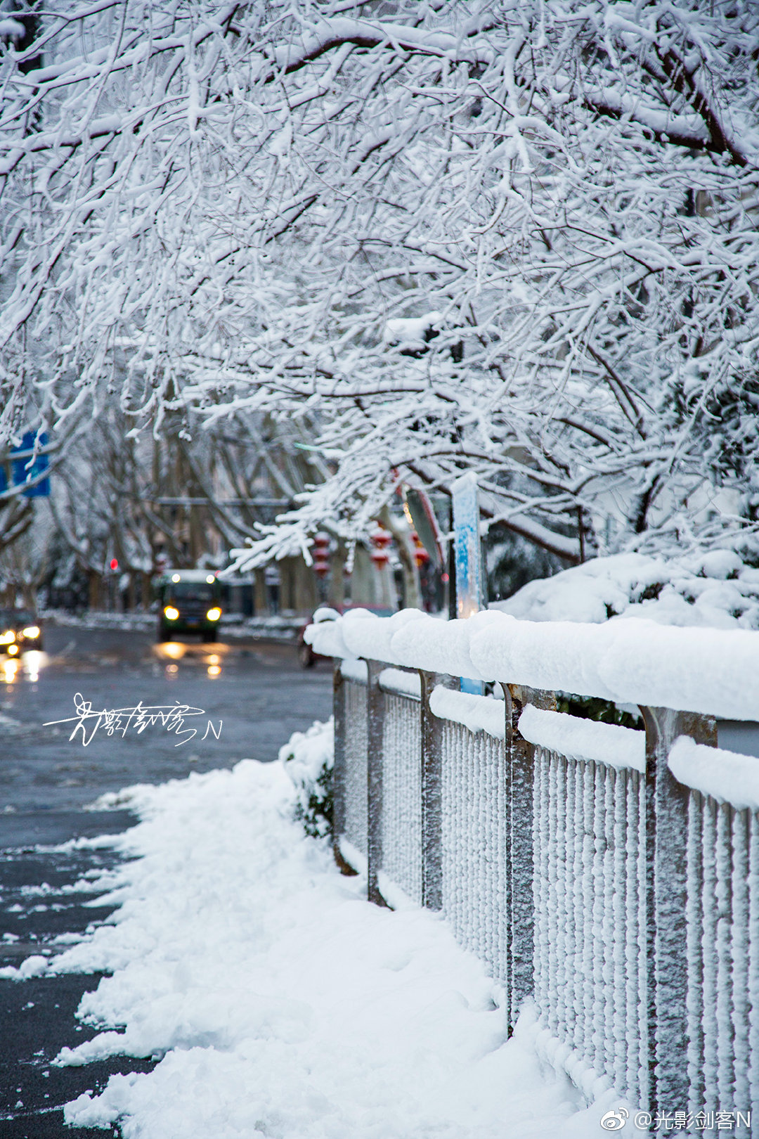 早安!金陵·雪 在城市中穿梭,走过大街小巷,看看走过的路