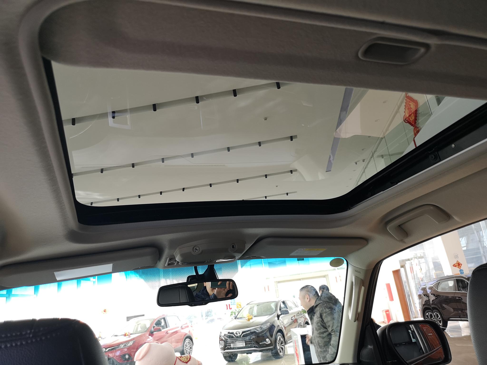 美国史上最大高校入学丑闻 这个导师如何呼风唤雨