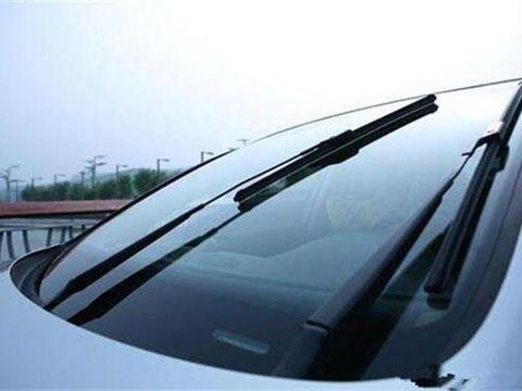 雨刷是选有骨的还是无骨？三个步骤教会你