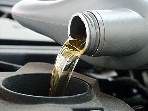 机油3个月就换一次？别再浪费好机油了，记住这点才最重要