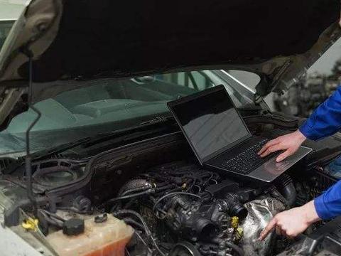 汽车这4个零件，越保养毛病就越多，保养太频繁车子至少少开5年