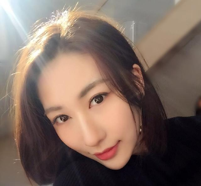 疑似陈羽凡同居女友微博曝光,海量美照超性感