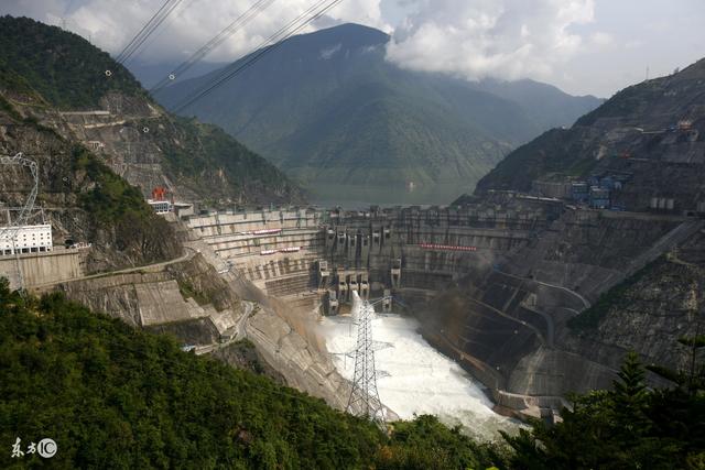 中国用173亿帮助巴基斯坦修建超难度水电站,印