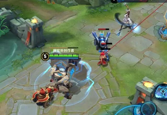 王者荣耀：史上第一个不耗蓝，却有蓝条的英雄，鲁班被他挤出血！