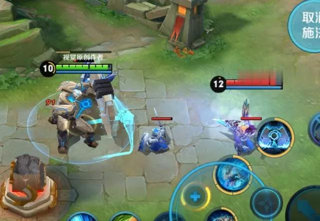 王者荣耀：史上第一个不耗蓝，却有蓝条的英雄，鲁班被他挤出血！