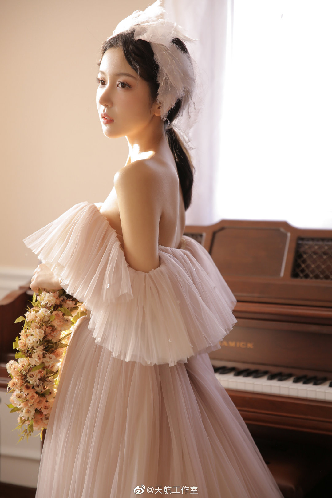 正文      天使心出镜:@vivian曹婉瑾 摄影:@天航工作室       天使心