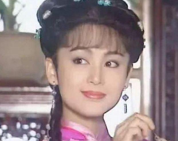 陈凯歌与洪晃、倪萍、陈红的三段情：才华最终输给了年轻貌美