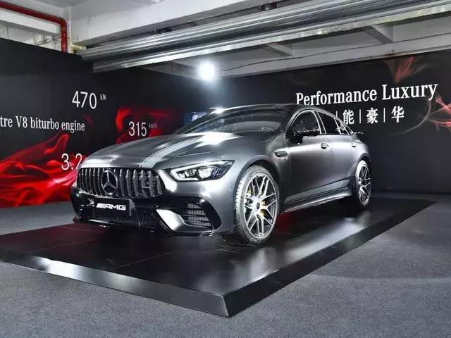 梅赛德斯-AMG GT四门跑车发售，预售价100.00万起