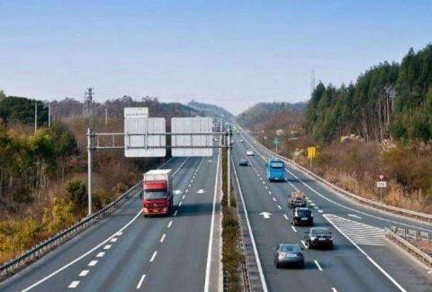 一辆车可以连续不停开多久老司机超过这个数，车子可能会报废