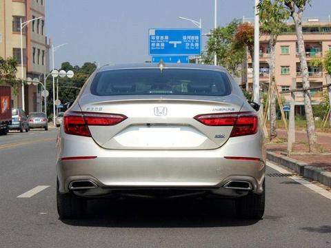 近期“15-20万日系中型三厢车“动态汇总，都在这个专题里