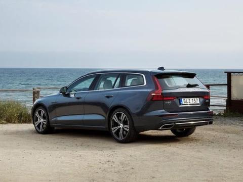 舒适操控比肩轿车，装得比SUV还多，这才是最实用的车型