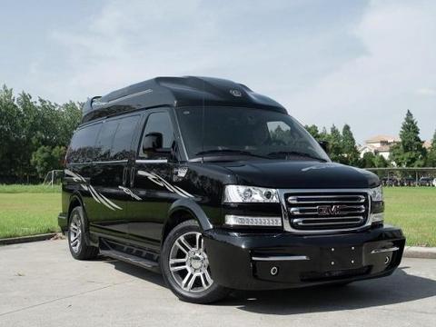 真正的“MPV大黑马”，V8+空气悬挂太舒服，论气场埃尔法确实弱