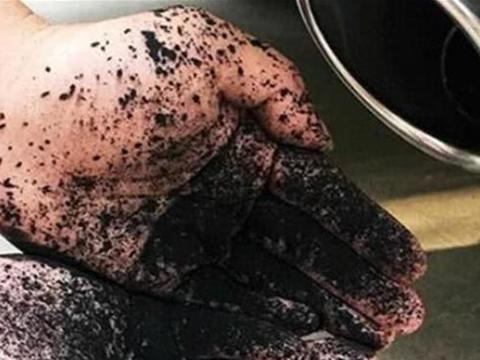 建议老司机：不管开啥车，这个孔要及时清理，降低油耗提升动力