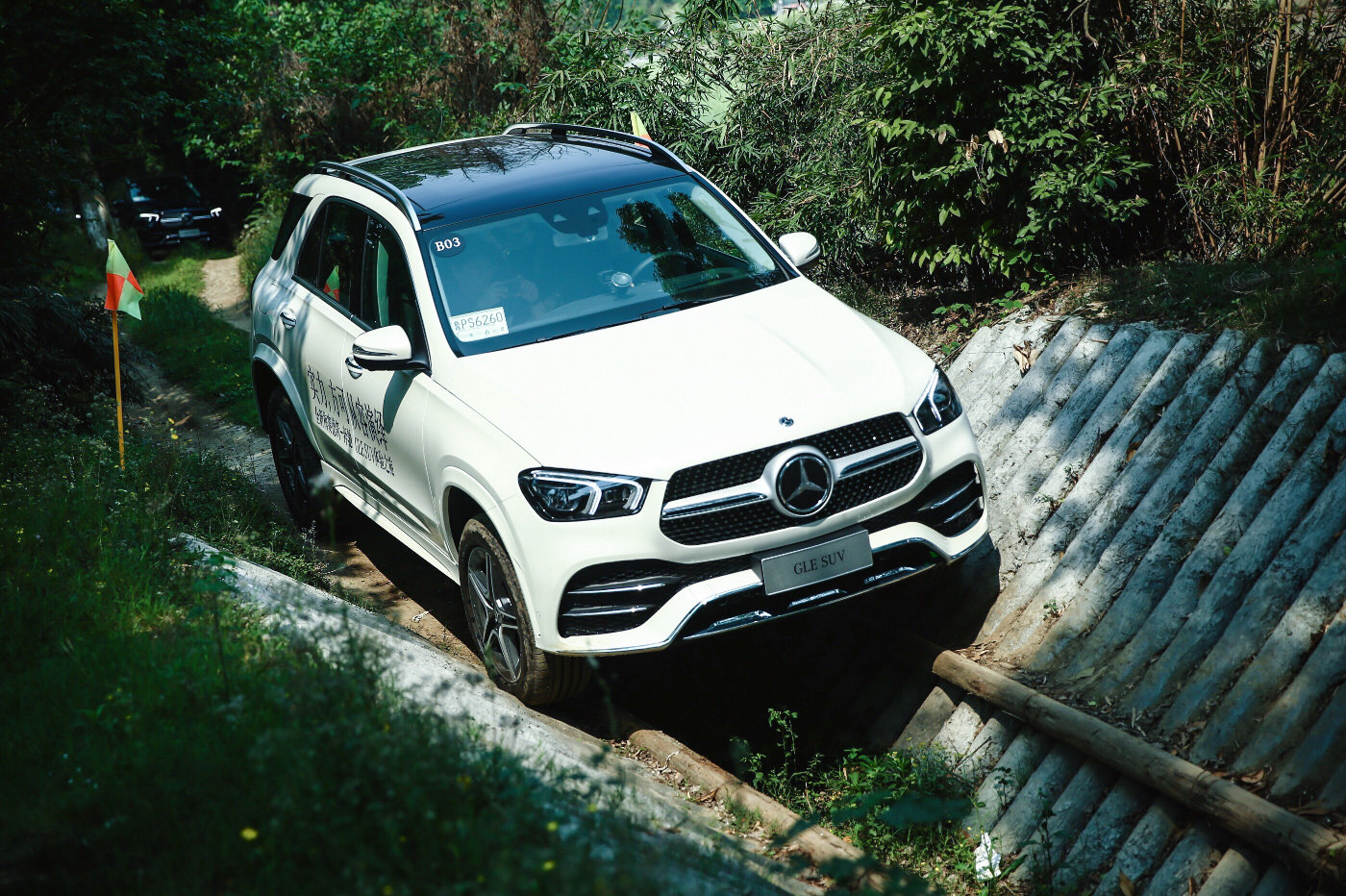 国内首试|全新梅赛德斯-奔驰GLE SUV:宝马X5的重量级对手