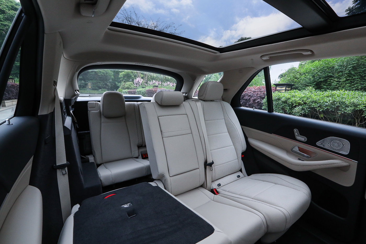 国内首试|全新梅赛德斯-奔驰GLE SUV:宝马X5的重量级对手