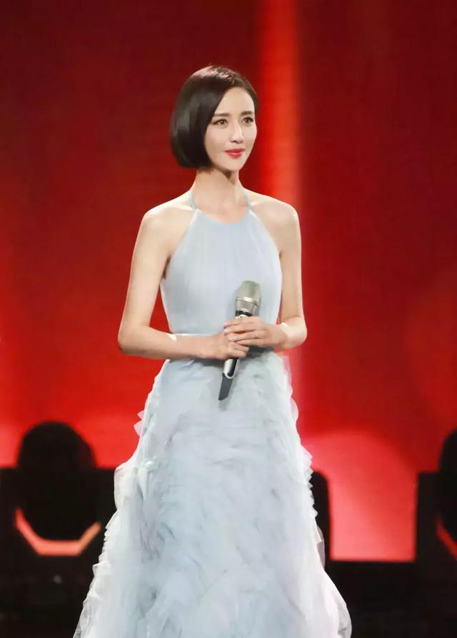 天鹅女神佟丽娅 VS 灰头土脸陈思诚:谁配不上谁真是一目了然