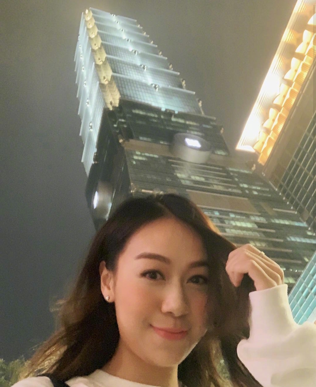 黄心颖演唱电视剧主题曲,因为受出轨事件的影