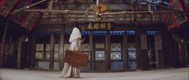 1992年，熊欣欣打了李连杰七个耳光，却成就了一部名垂影史的经典
