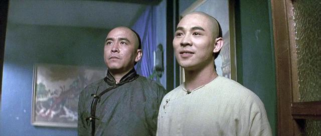 1992年，熊欣欣打了李连杰七个耳光，却成就了一部名垂影史的经典