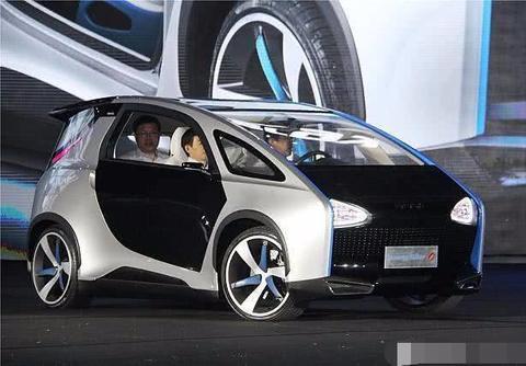 太阳能充电的国产车来了，不加油，无限续航成为可能