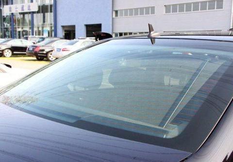 汽车挡风玻璃的保养也是有技巧的!