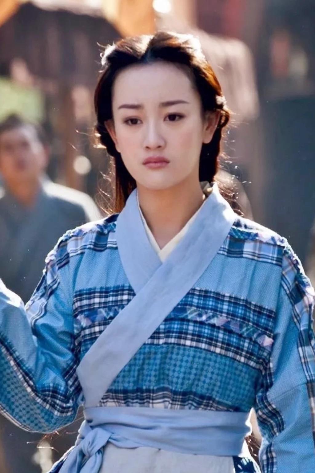 再看张檬版王语嫣真是国色天香，当初嫌弃她的网友眼光太高了