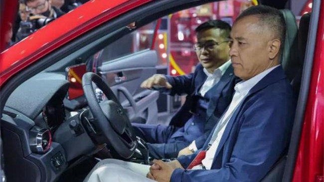 只看到海马汽车疯狂卖房 却未注意景柱重出江湖的决心