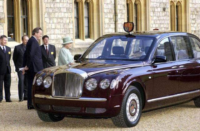 英国女王座驾，价值1000多万美元，全球不超过3辆，王室真有钱！