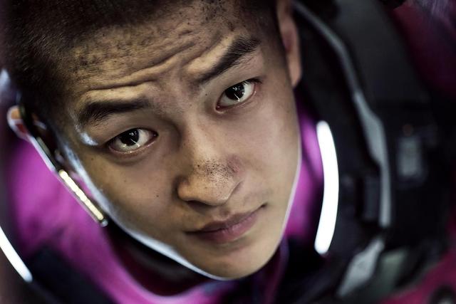 豆瓣8.2票房逆袭春节档冠军!《流浪地球》凭什