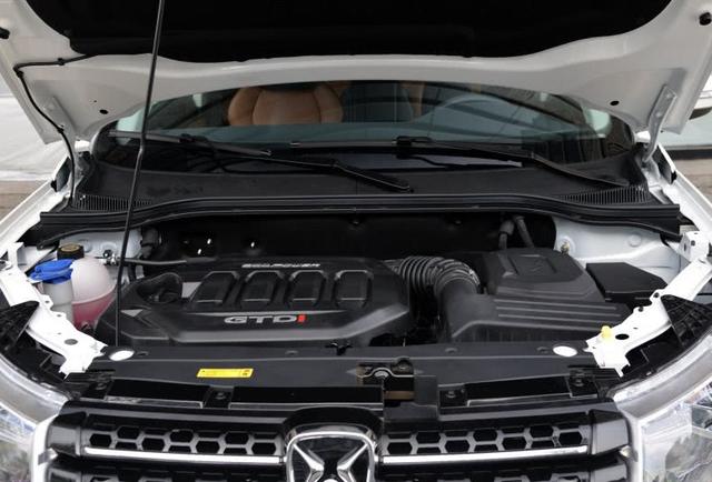 10万级的福特SUV,比汉兰达还宽,“换标车”值不值得买?