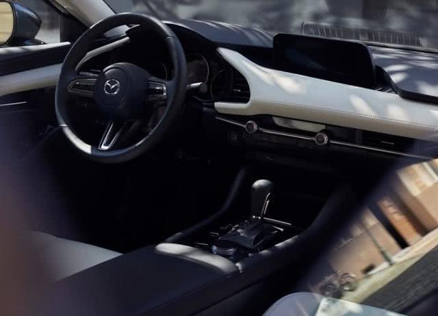 今年最不能错过的车，配最强2.0L自吸发动机，15万的驾驶者之车