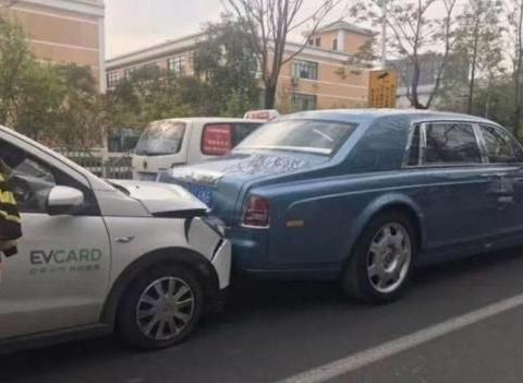 “三者险”有必要买100万吗？定损员说了实话，后悔现在才知道！