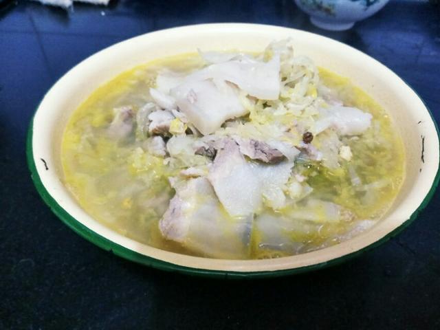 手把手教你做五花肉炖酸菜,今年冬季笫一顿尝鲜|酸菜|五花肉|菜帮_新浪网
