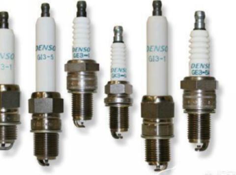 汽车出现这4种症状，说明你该换火花塞了