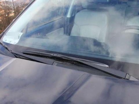 雨刮器有异响，刮不干净怎么办？老司机教你一招轻松搞定！