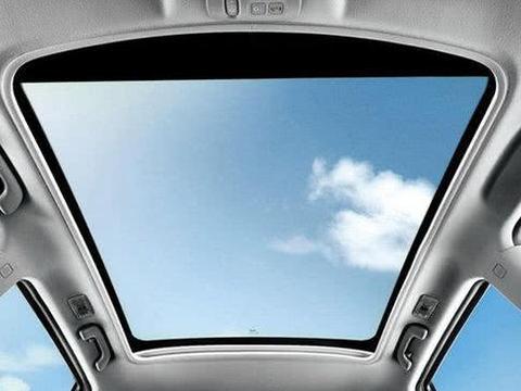 不要忽视汽车天窗，长时间不打开，小毛病不断，不看会后悔！