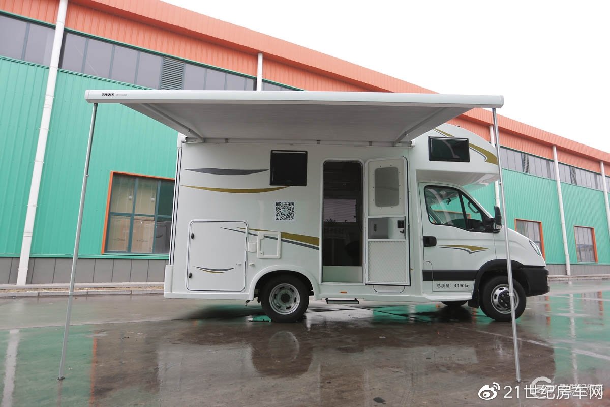 39万买依维柯自动挡C型房车?这几款亲民房车满足你(3)