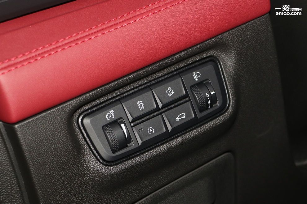 ͬΪƷ���׿����SUV�������˭������CS85�ȶԼ�����Խ