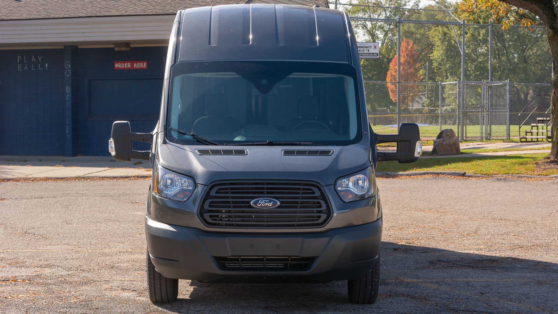 20万也是豪华商用车,动力源自F-150猛禽,已卖800万台