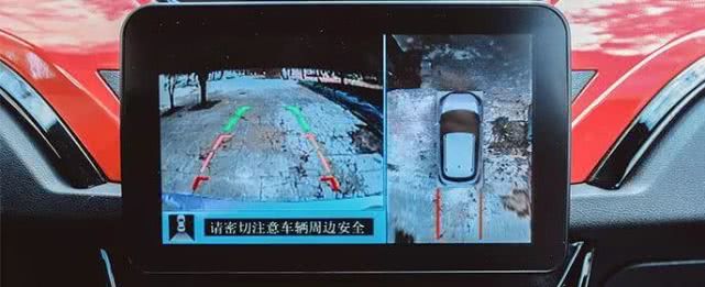 江铃易至进驻智电空间 EV3再掀智趣出行新风尚!