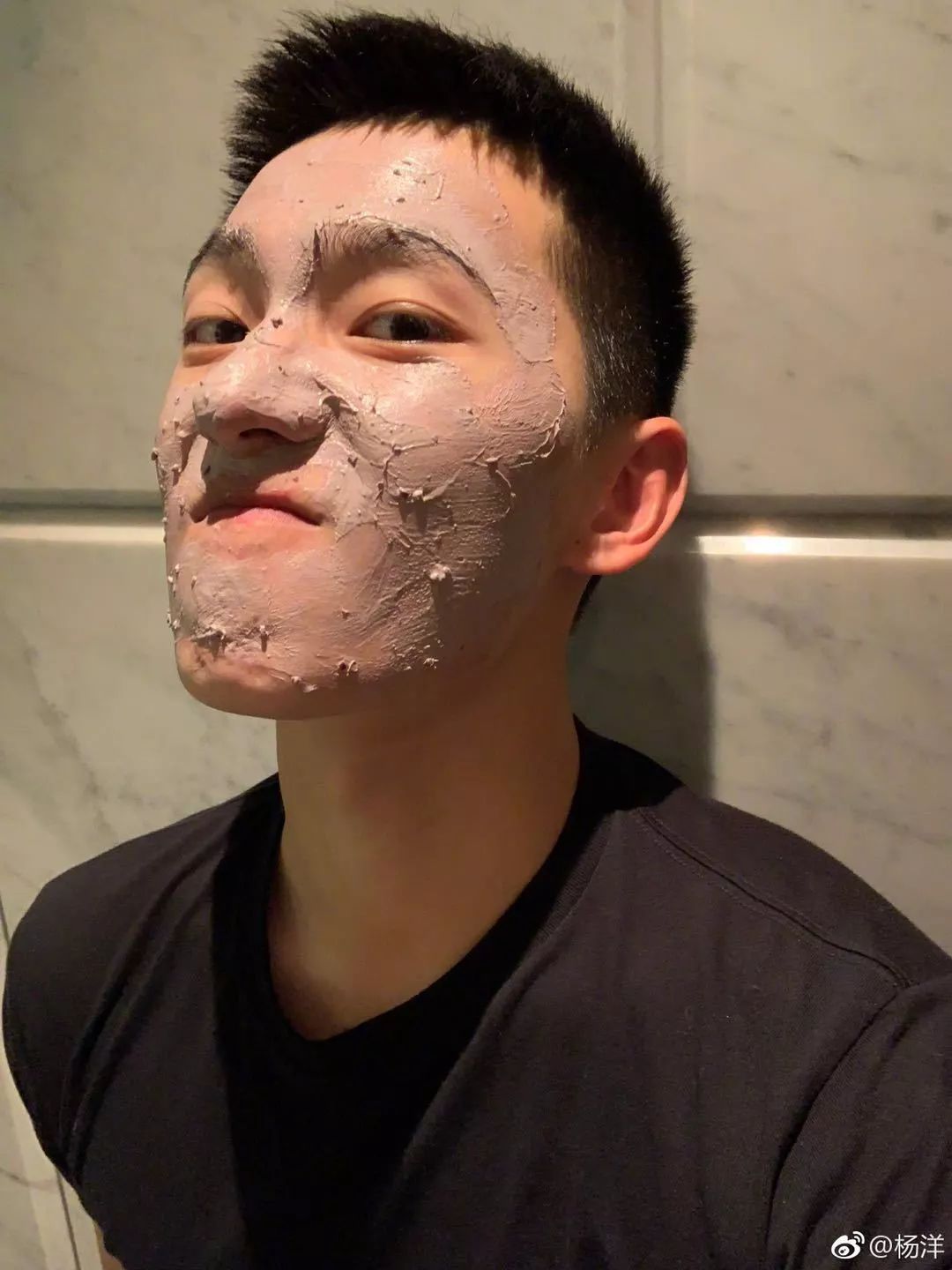 急需自拍攻略的胡歌、刘昊然、易烊千玺! 急需自拍攻略的胡歌、刘昊然、易烊千玺!