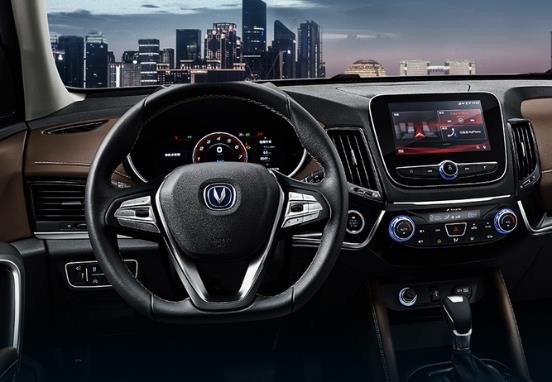 手持10万买SUV:长安CS55对决宝骏530,真是没有对比就没有伤害