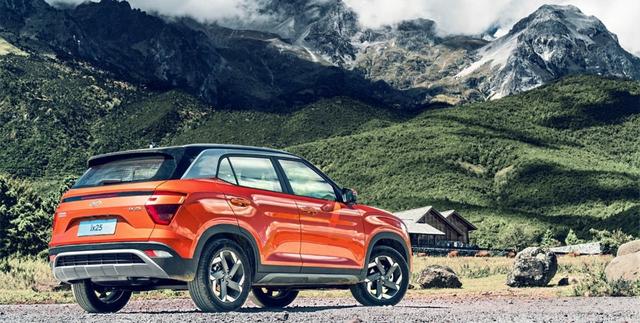 适合年轻人的高颜值合资SUV,油耗低至5.3L,直接上顶配才13万