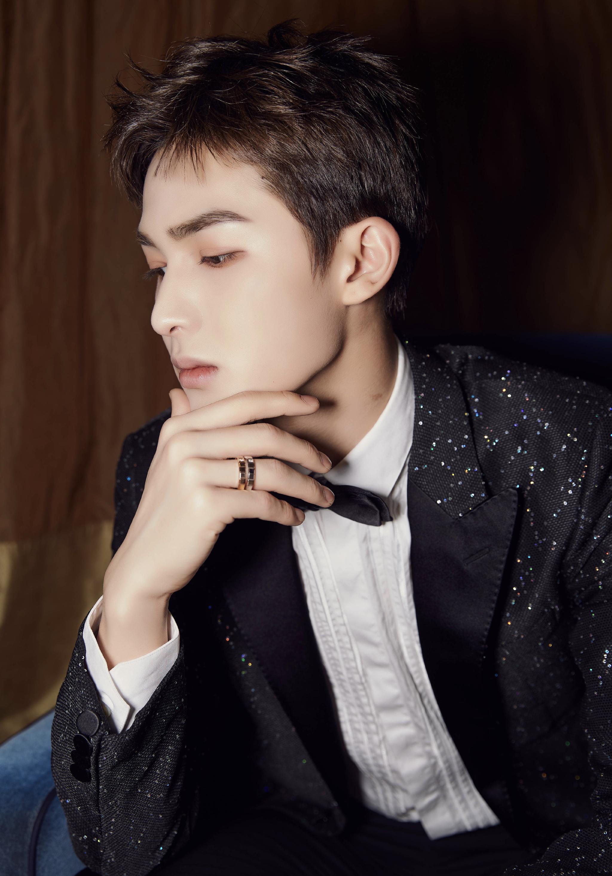 说要尊重每一个女性的朱正廷,对张雨绮说了这样的话